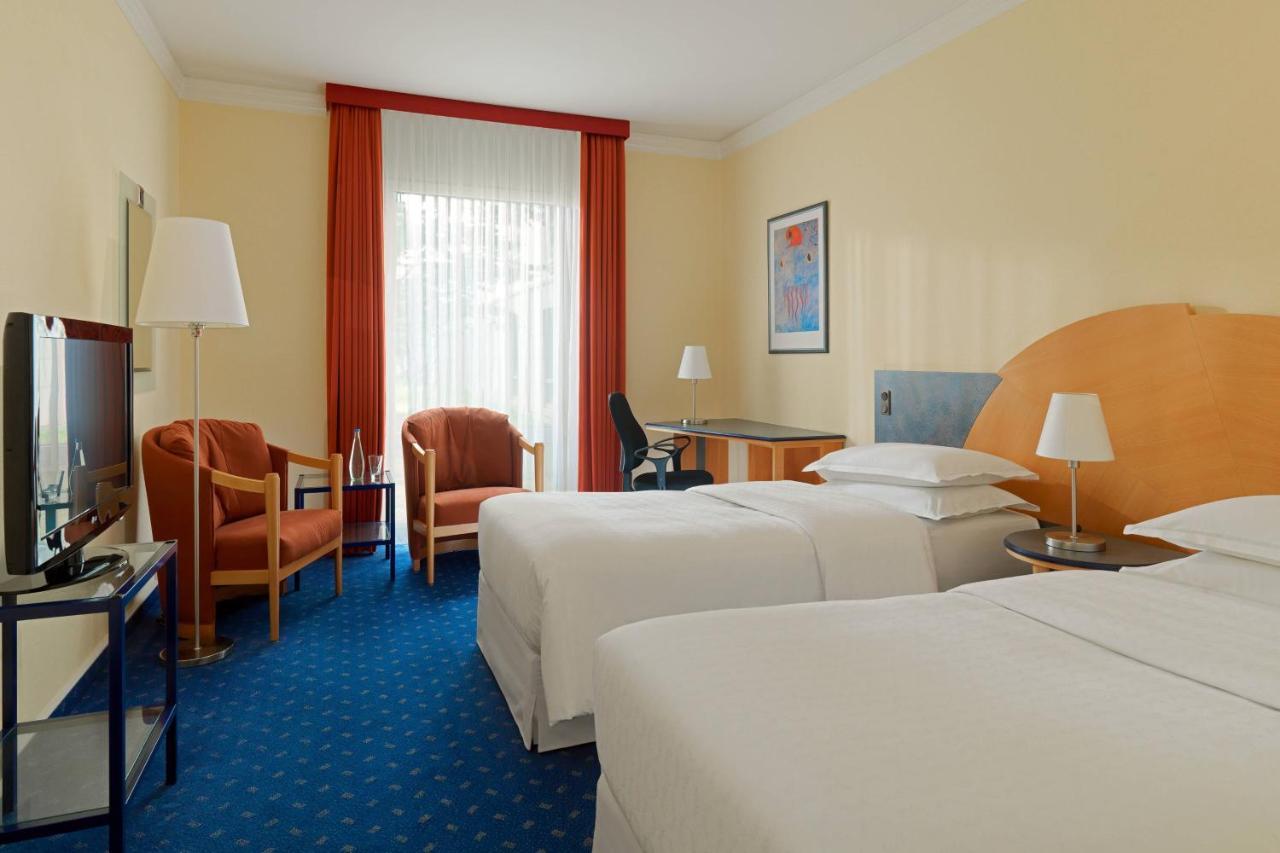 Sheraton Offenbach Hotel Exterior photo