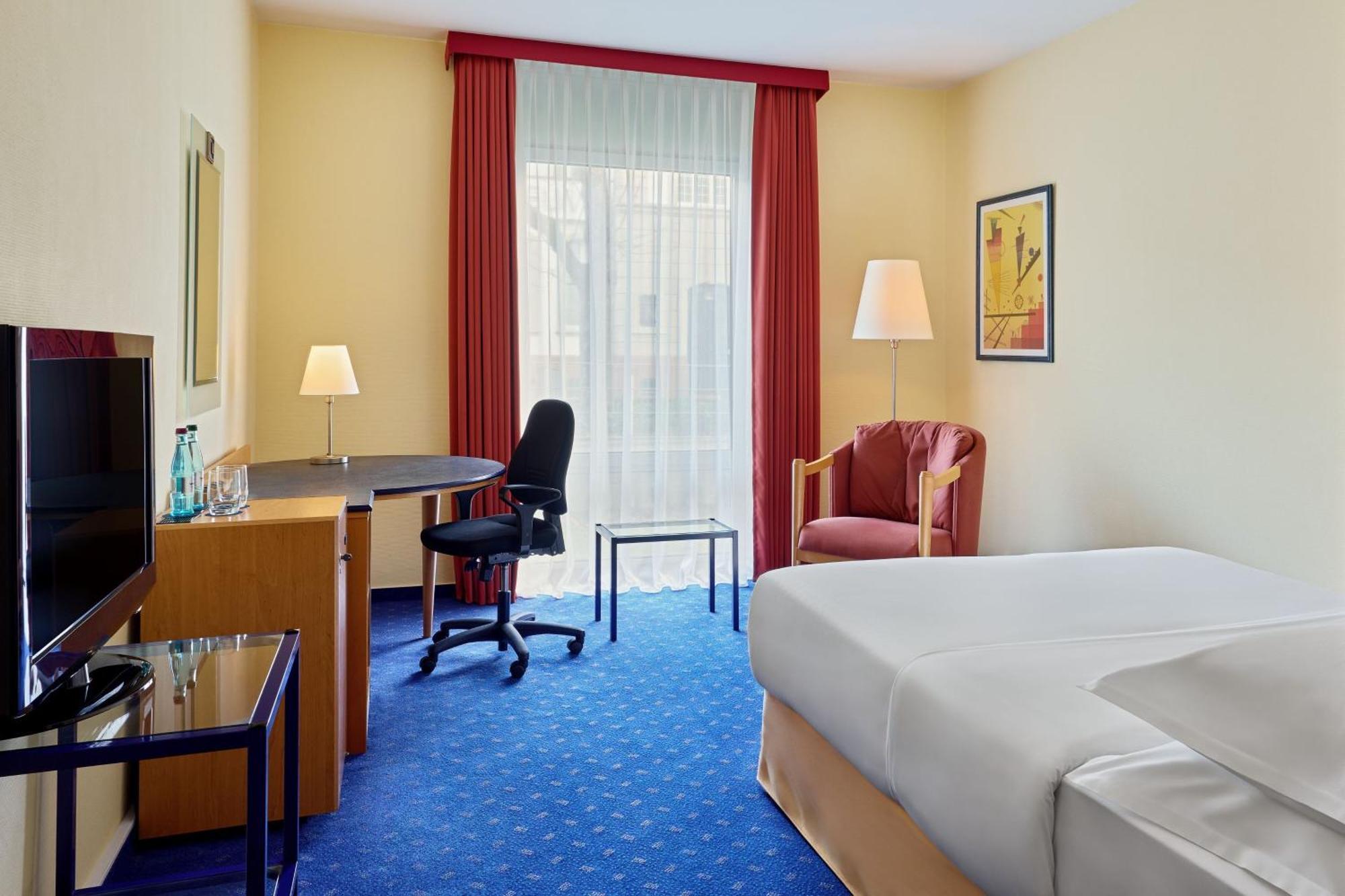 Sheraton Offenbach Hotel Exterior photo